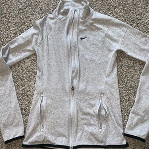 NIKE ZIP UP SWEATSHIRT
